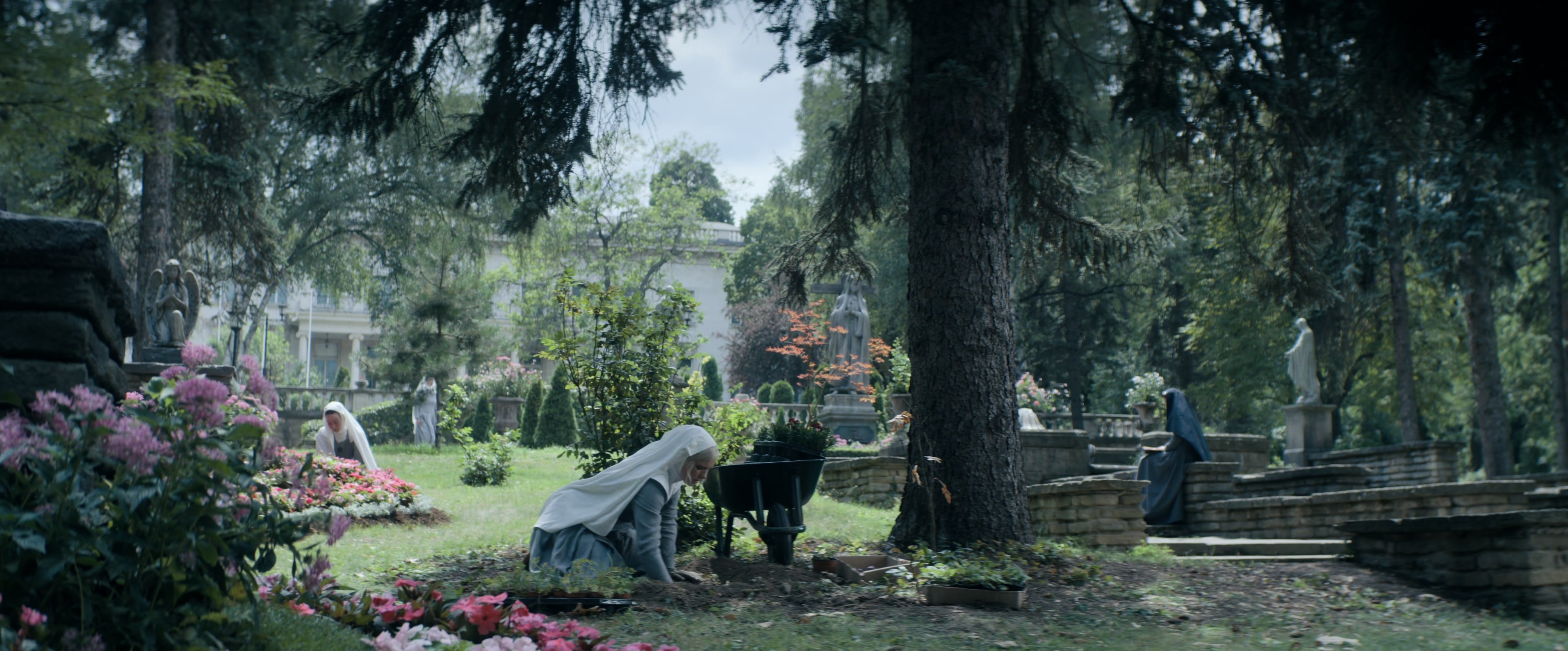 Prey for the Devil (2021), wide, 2.41:1 — film still