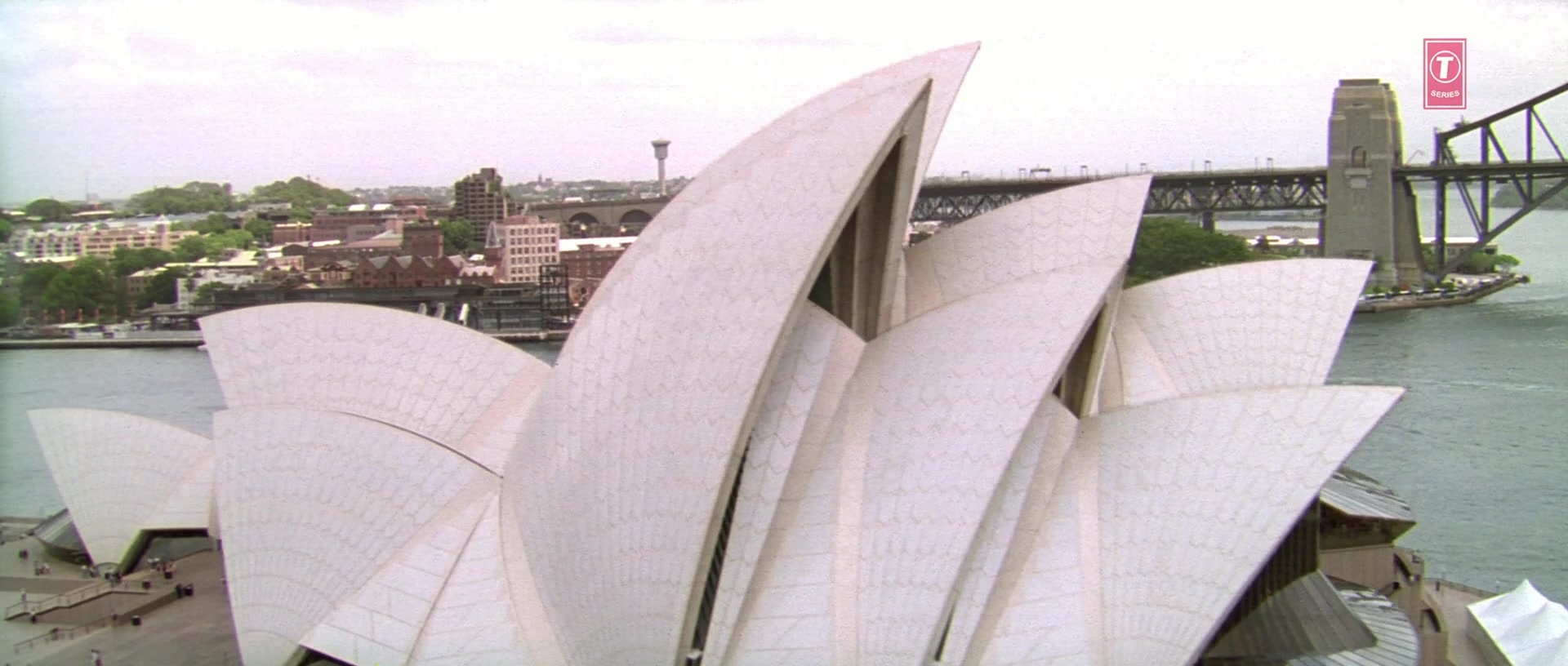 Zärtliche Begierde (1999), wide, 2.35:1 — film still