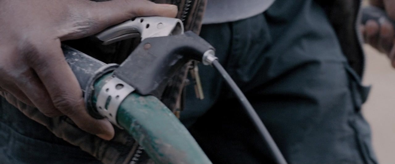 Dheepan (2015), wide, 2.41:1 — film still