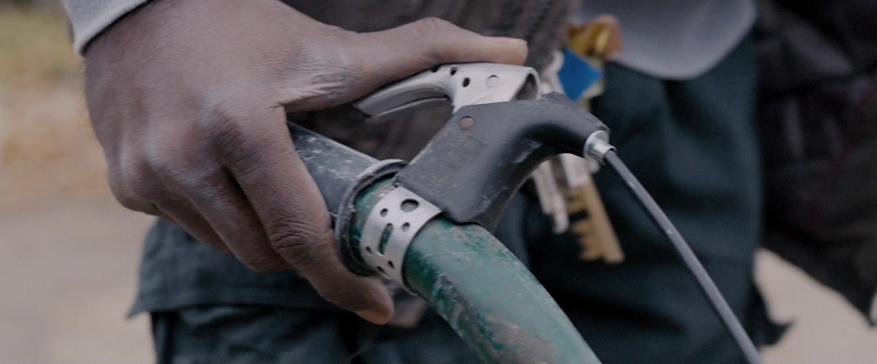 Dheepan (2015), wide, 2.41:1 — film still