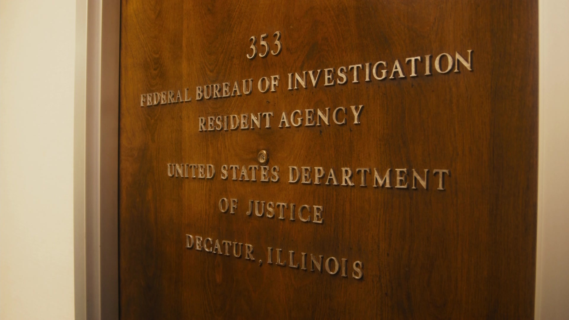 The Informant! (2009), wide, 1.78:1 — film still
