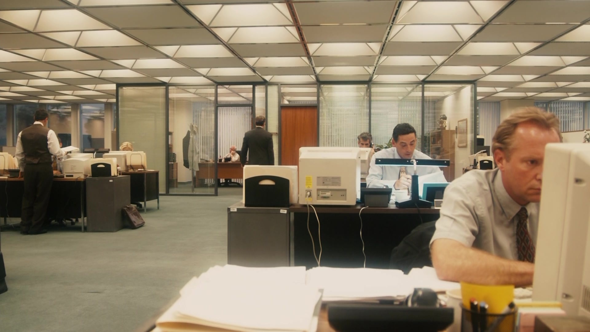 The Informant! (2009), wide, 1.78:1 — film still