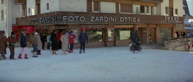 seria-2449737.jpg