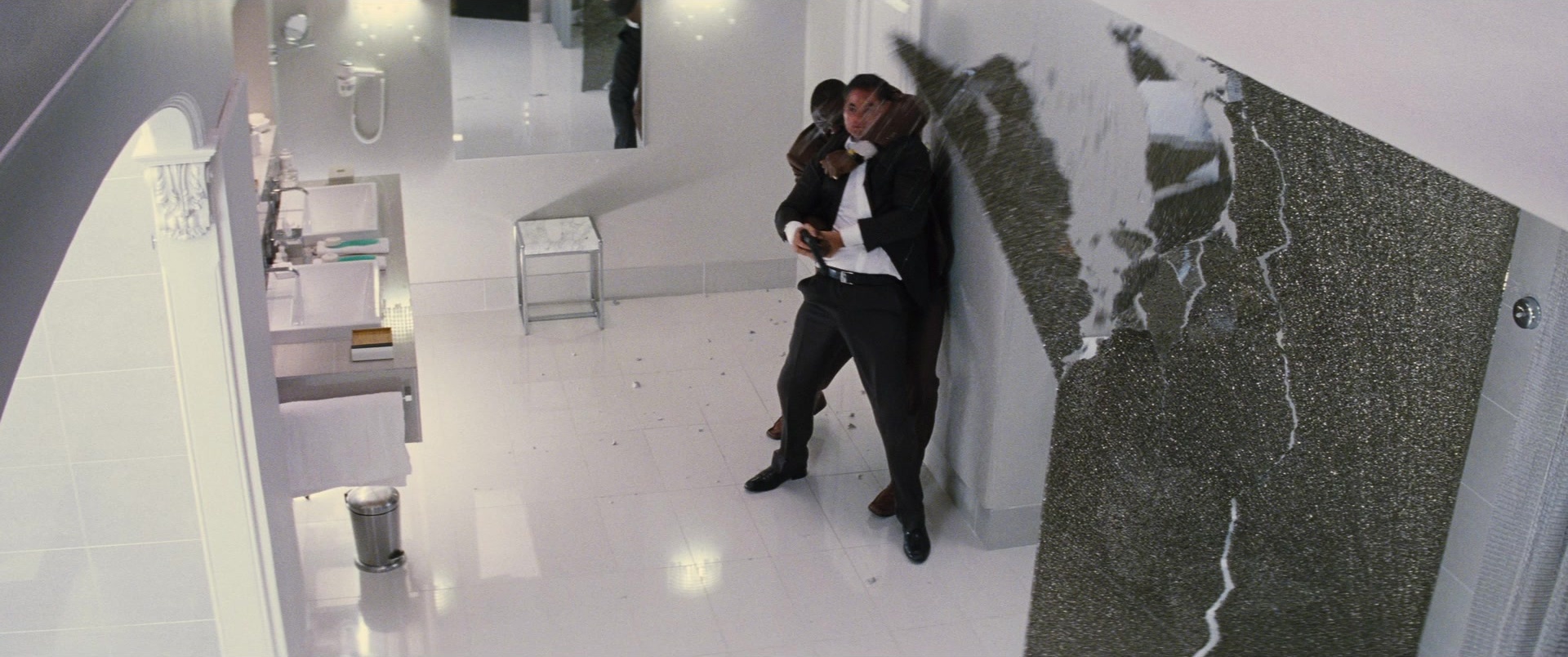 Jack Ryan: Shadow Recruit (2013), medium, 2.39:1 — film still