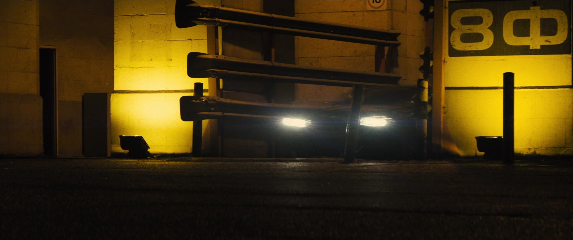 Jack Ryan: Shadow Recruit (2013), unknown, 2.39:1 — film still