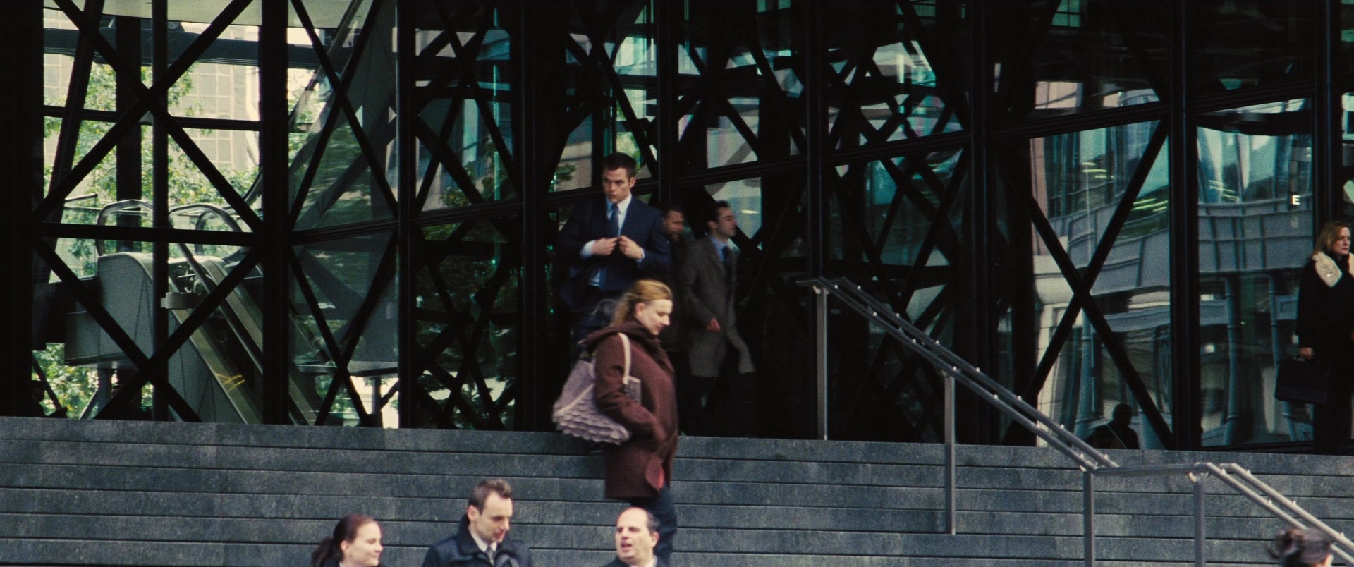 Jack Ryan: Shadow Recruit (2013), wide, 2.39:1 — film still