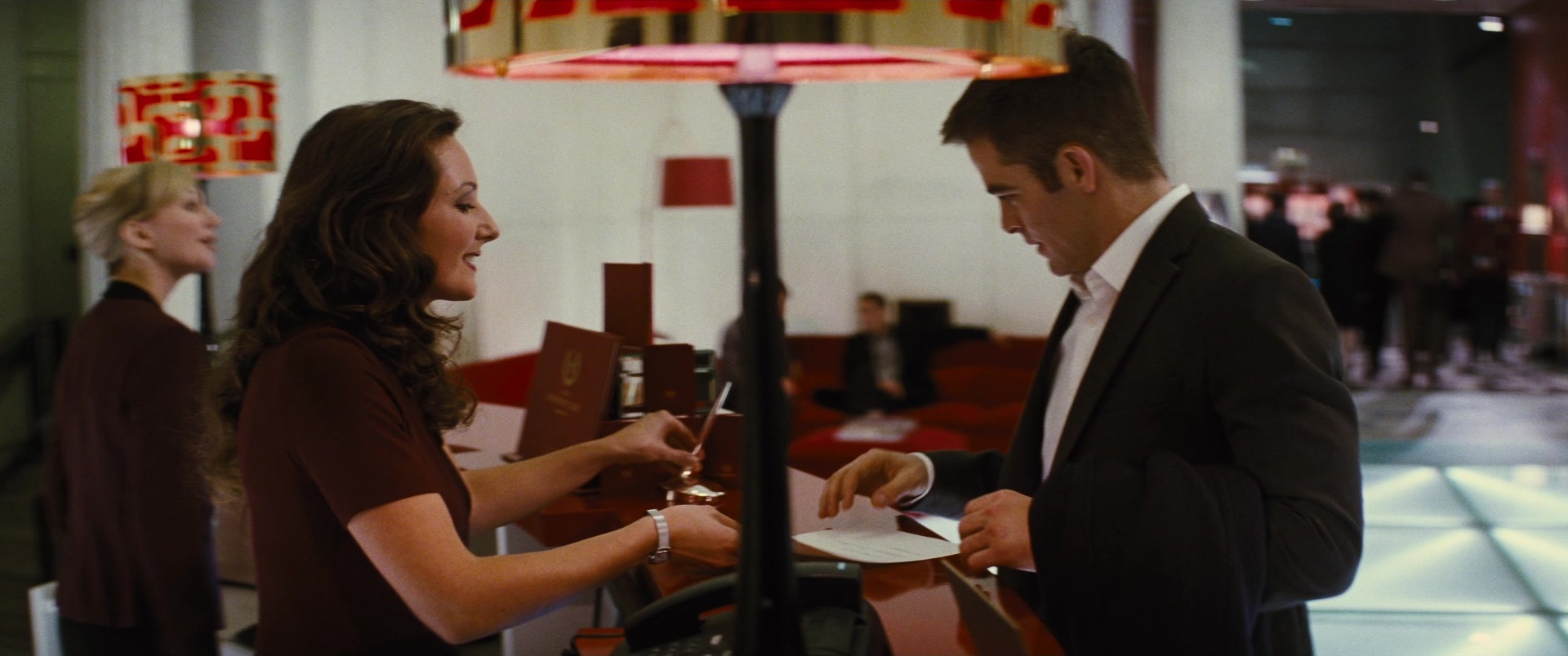 Jack Ryan: Shadow Recruit (2013), wide, 2.39:1 — film still