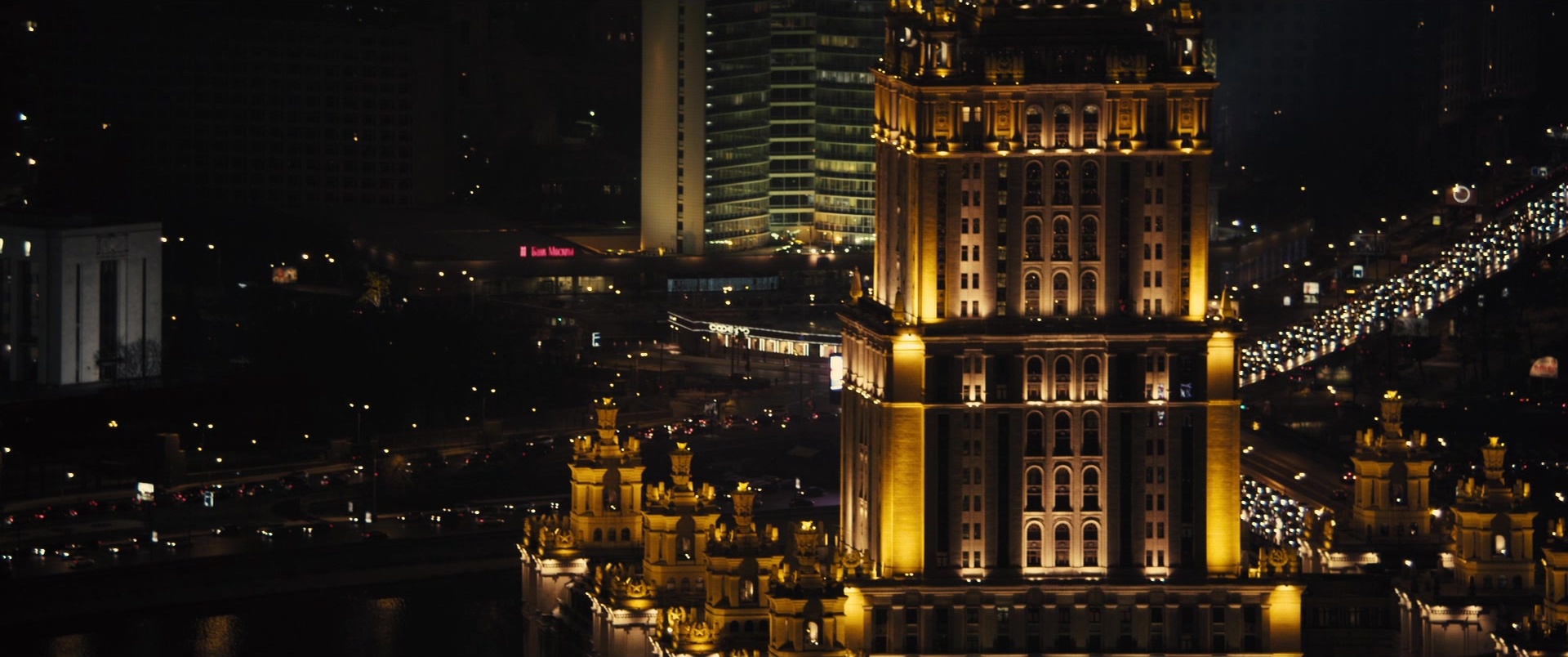 Jack Ryan: Shadow Recruit (2013), wide, 2.39:1 — film still