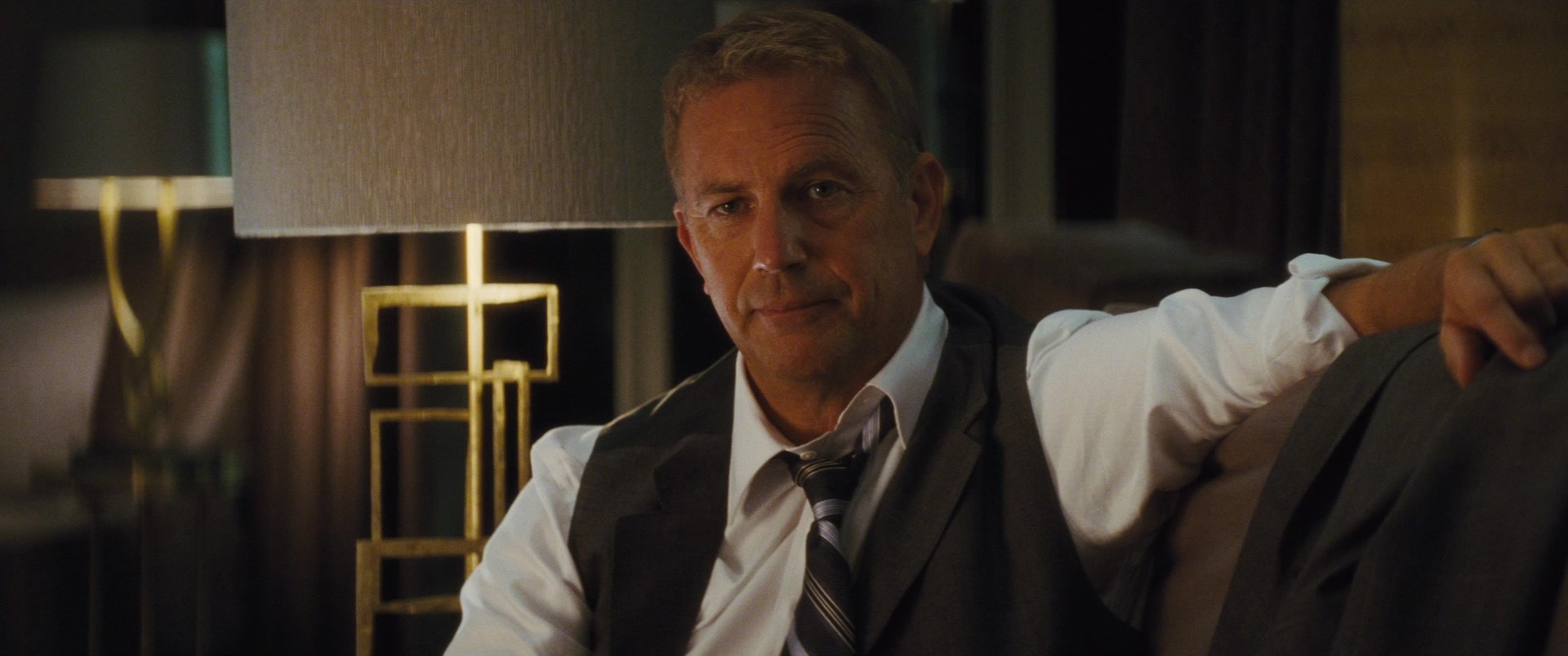 Jack Ryan: Shadow Recruit (2013), wide, 2.39:1 — film still