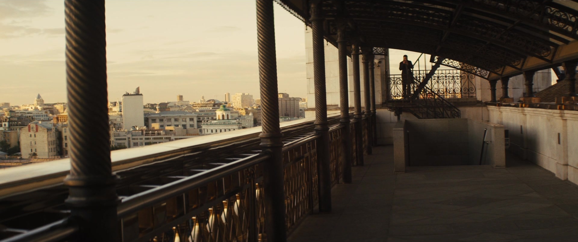 Jack Ryan: Shadow Recruit (2013), wide, 2.39:1 — film still