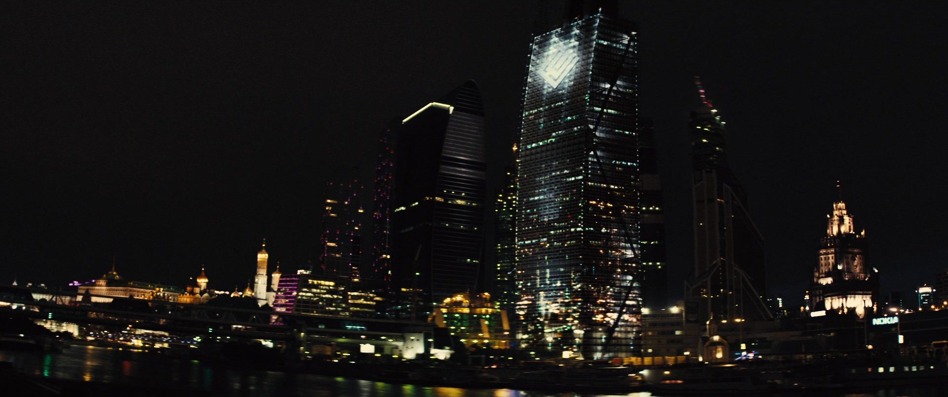 Jack Ryan: Shadow Recruit (2013), wide, 2.39:1 — film still