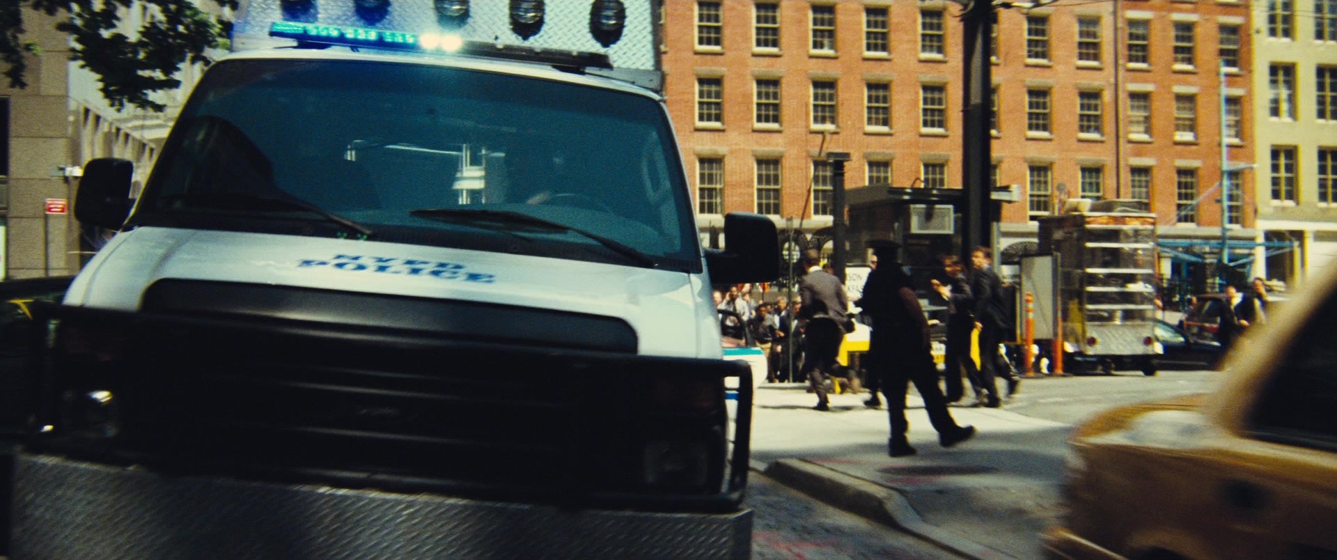Jack Ryan: Shadow Recruit (2013), wide, 2.39:1 — film still