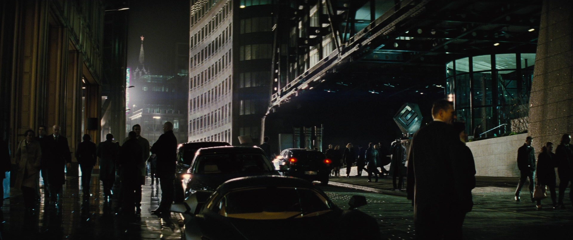 Jack Ryan: Shadow Recruit (2013), wide, 2.39:1 — film still