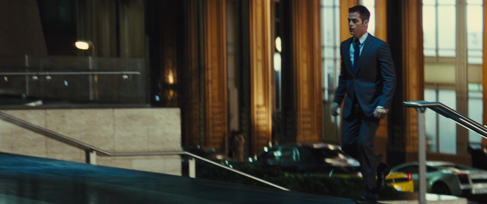 Jack Ryan: Shadow Recruit (2013), wide, 2.39:1 — film still