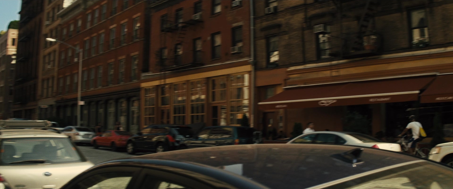 Jack Ryan: Shadow Recruit (2013), wide, 2.39:1 — film still