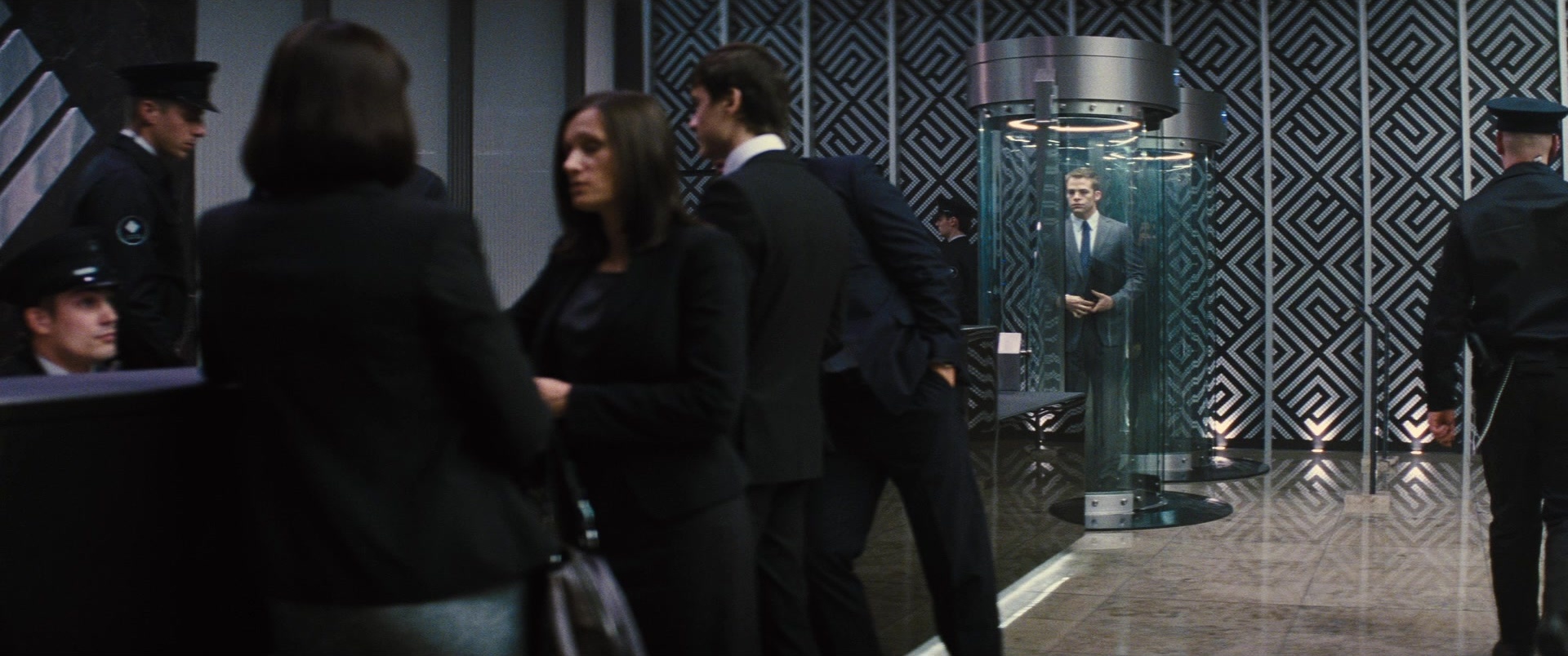 Jack Ryan: Shadow Recruit (2013), wide, 2.39:1 — film still