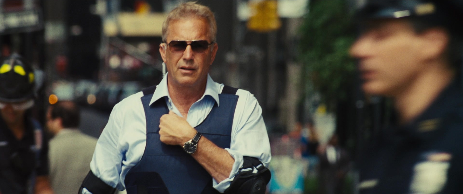 Jack Ryan: Shadow Recruit (2013), wide, 2.39:1 — film still