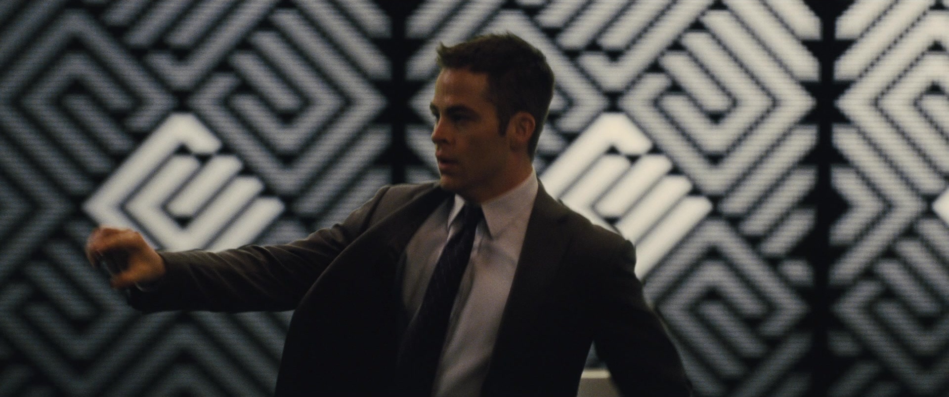 Jack Ryan: Shadow Recruit (2013), wide, 2.39:1 — film still