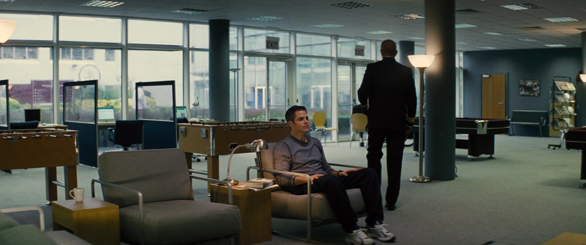 Jack Ryan: Shadow Recruit (2013), wide, 2.39:1 — film still
