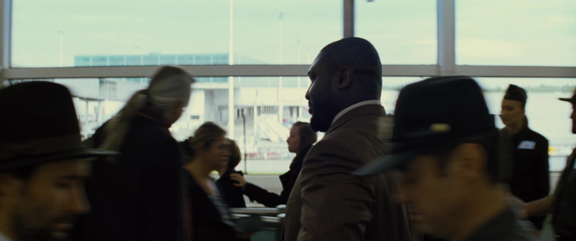 Jack Ryan: Shadow Recruit (2013), unknown, 2.39:1 — film still