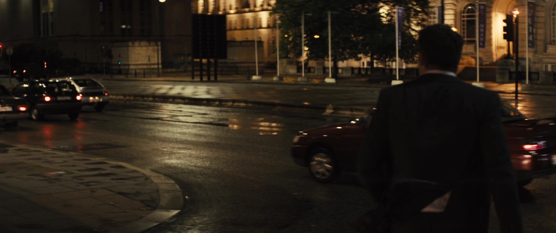 Jack Ryan: Shadow Recruit (2013), wide, 2.39:1 — film still