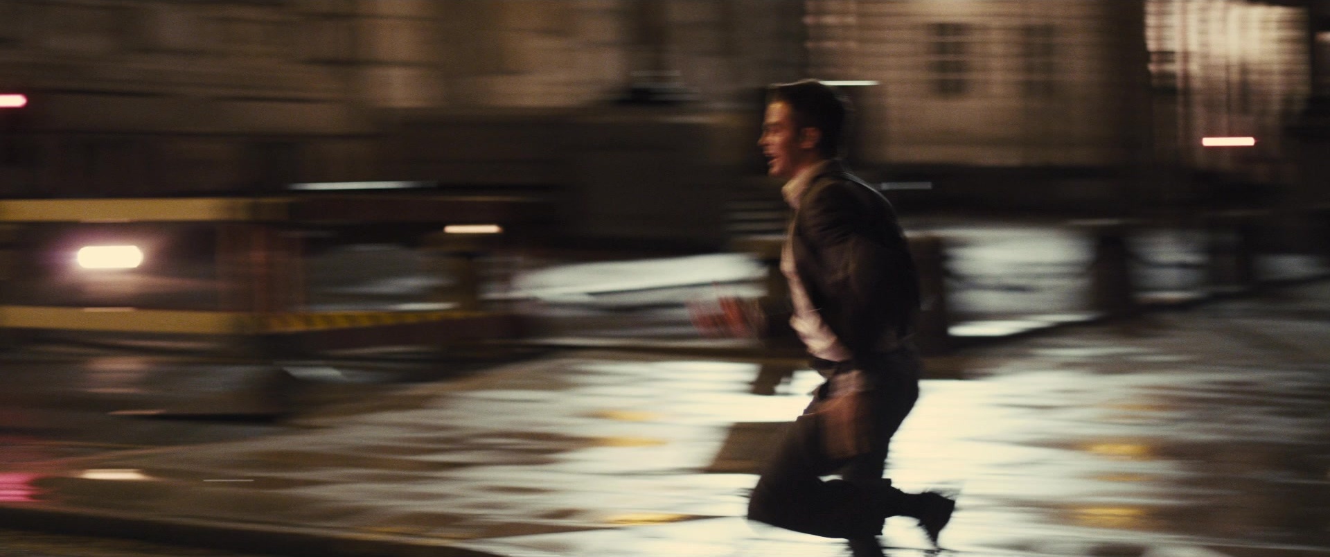 Jack Ryan: Shadow Recruit (2013), wide, 2.39:1 — film still