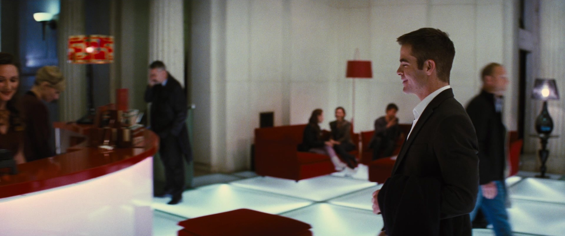 Jack Ryan: Shadow Recruit (2013), wide, 2.39:1 — film still