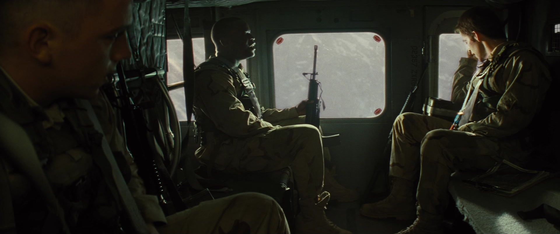 Jack Ryan: Shadow Recruit (2013), wide, 2.39:1 — film still