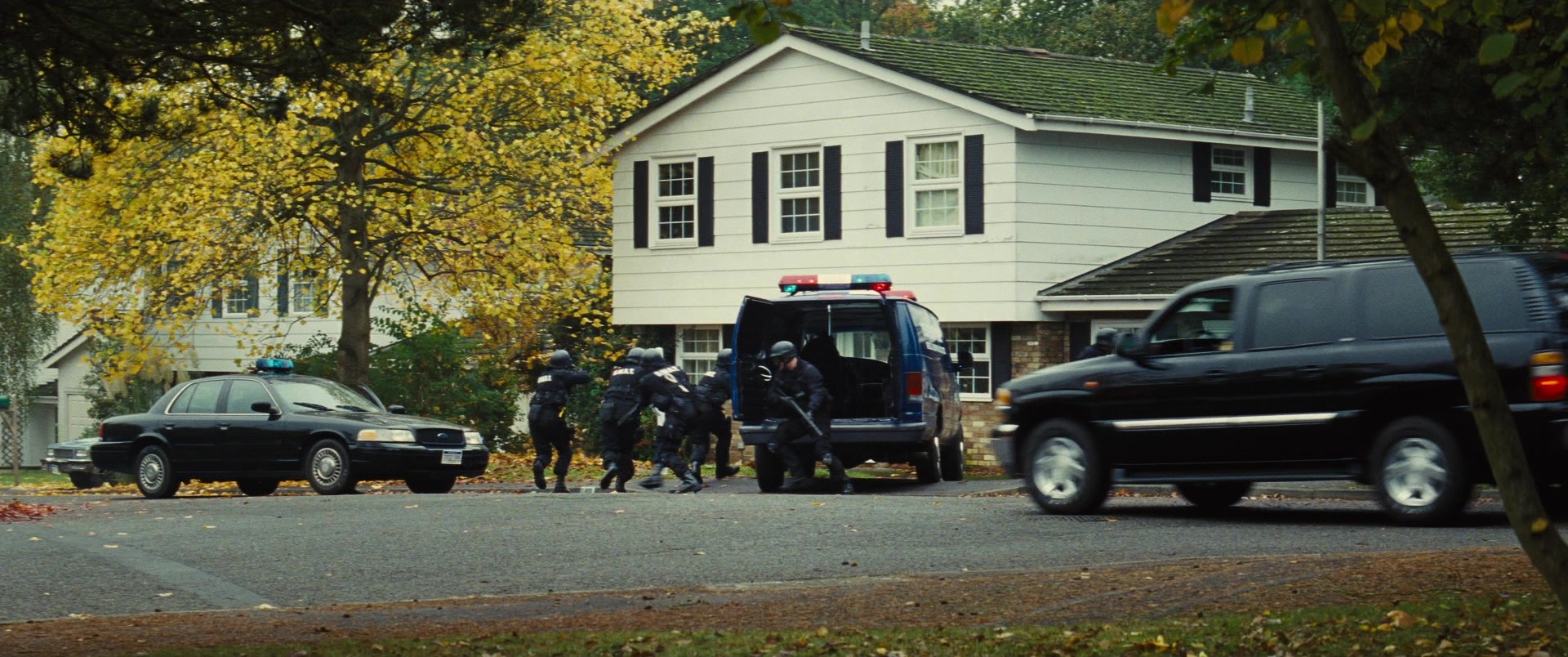 Jack Ryan: Shadow Recruit (2013), wide, 2.39:1 — film still