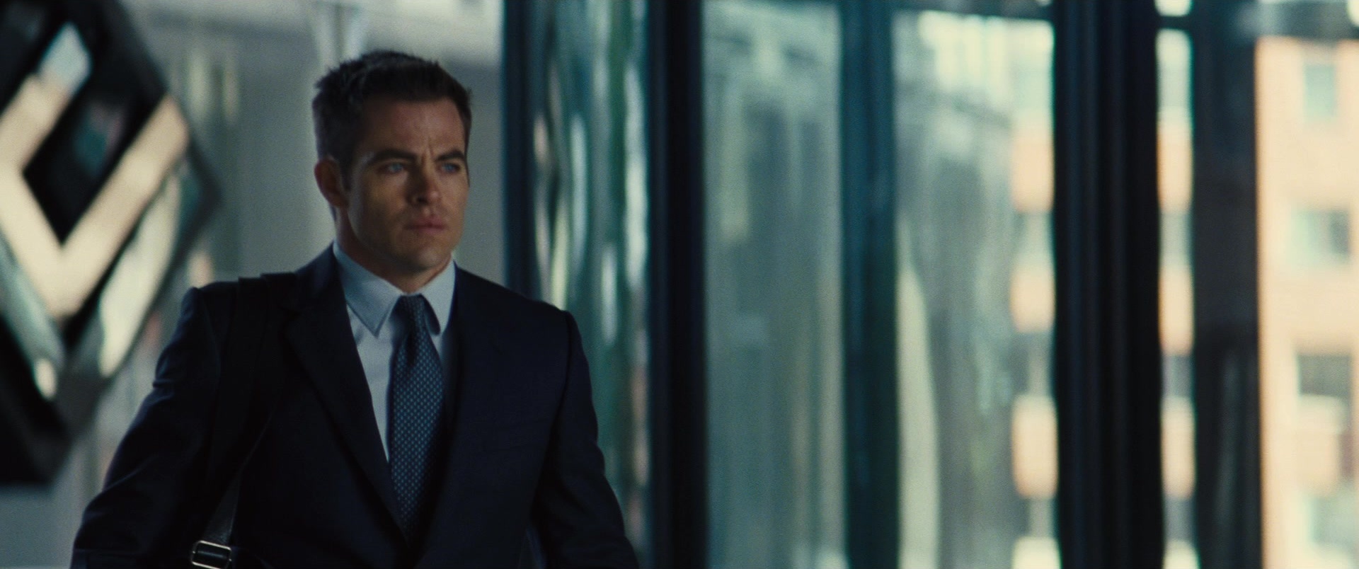 Jack Ryan: Shadow Recruit (2013), wide, 2.39:1 — film still