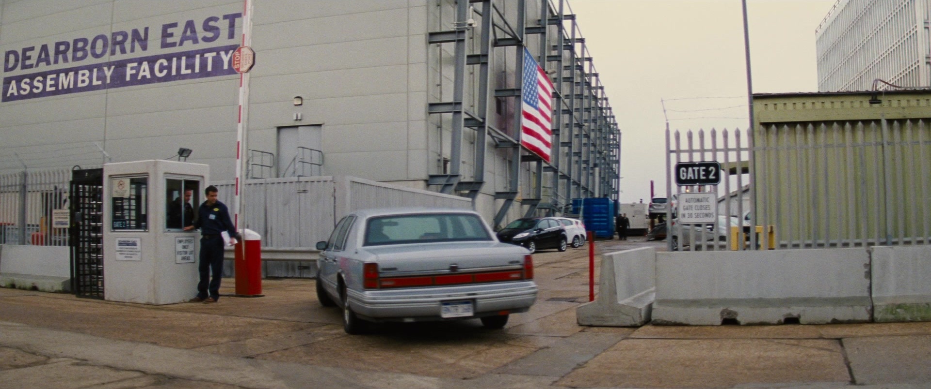 Jack Ryan: Shadow Recruit (2013), wide, 2.39:1 — film still
