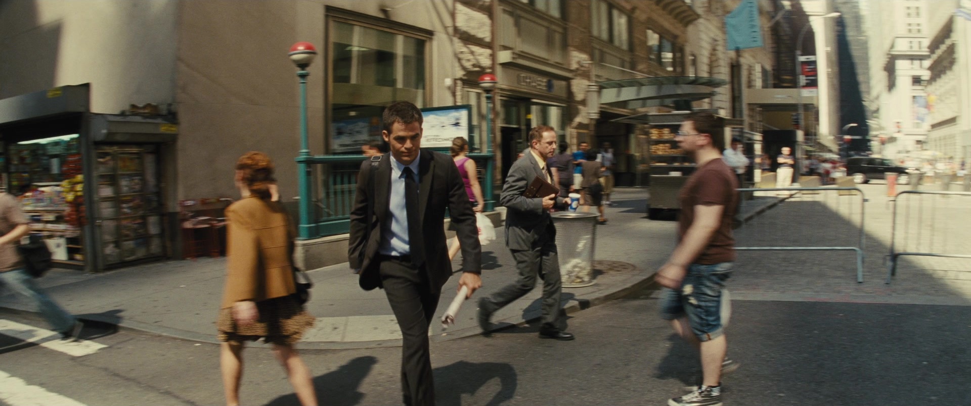 Jack Ryan: Shadow Recruit (2013), wide, 2.39:1 — film still