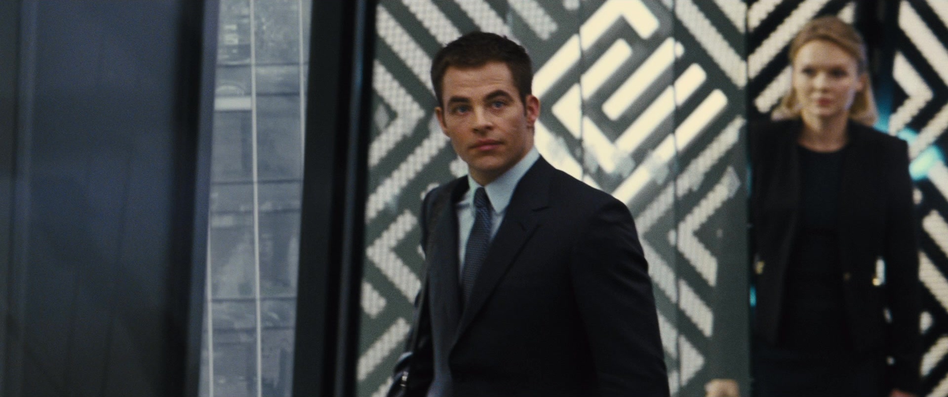 Jack Ryan: Shadow Recruit (2013), wide, 2.39:1 — film still