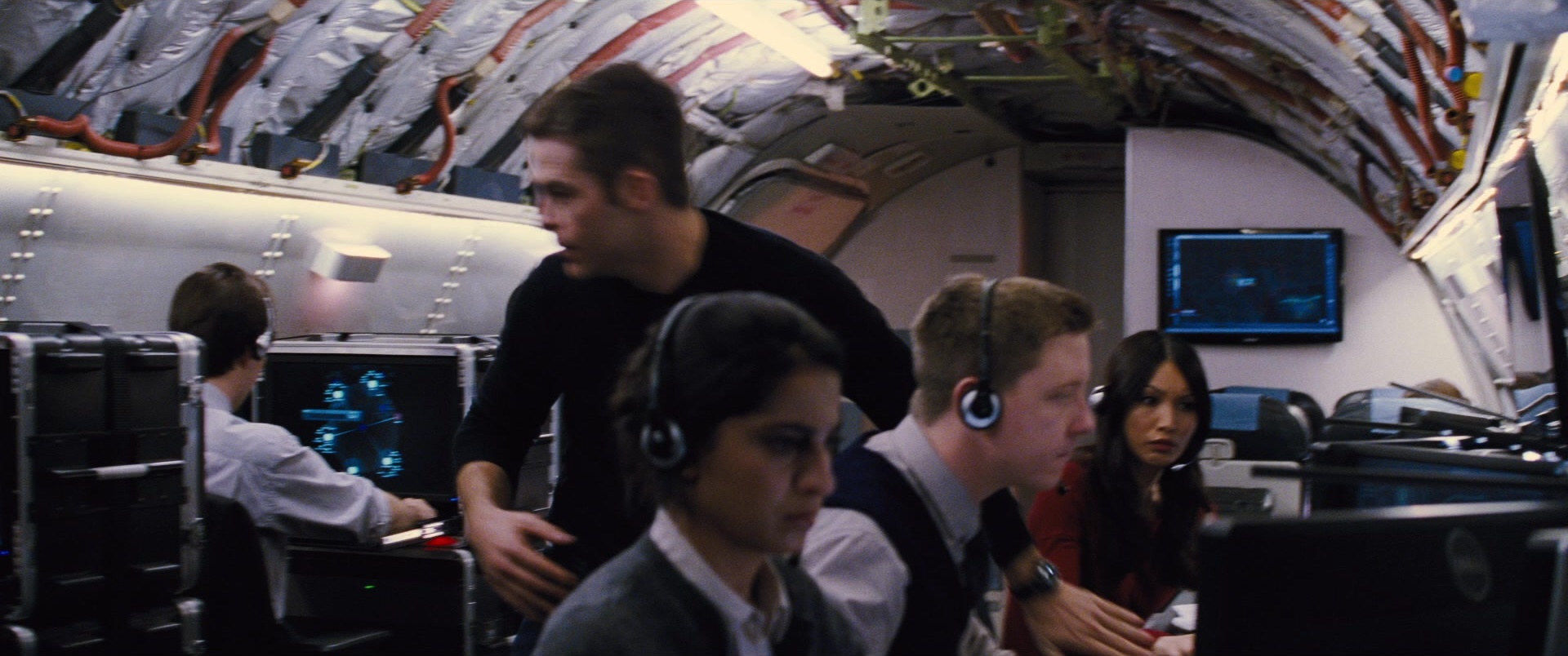 Jack Ryan: Shadow Recruit (2013), wide, 2.39:1 — film still