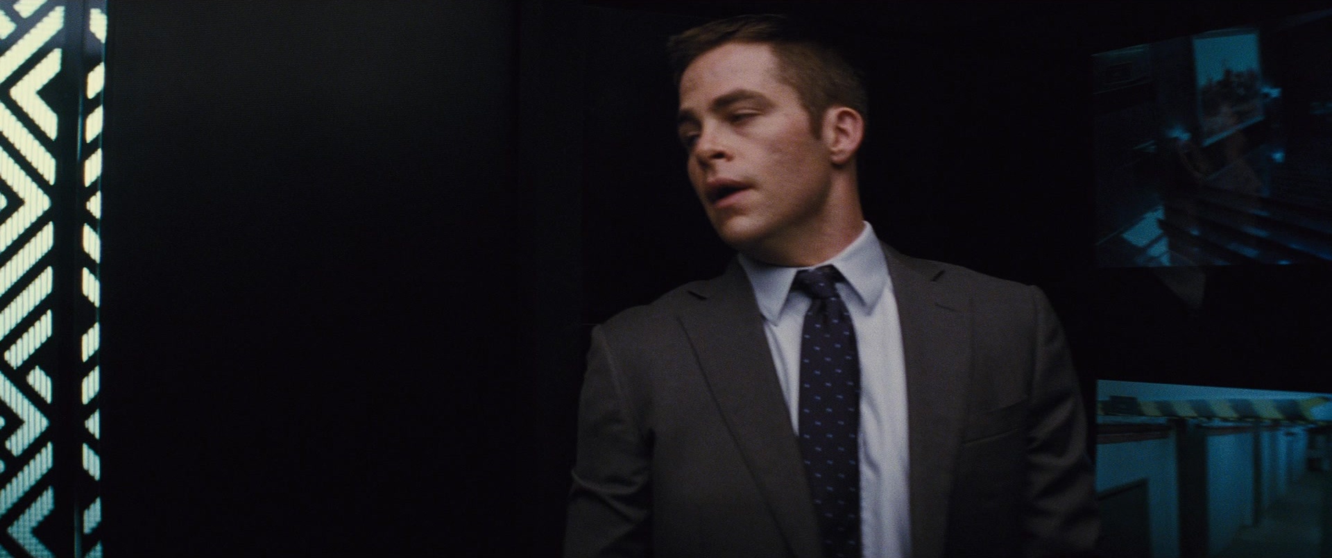 Jack Ryan: Shadow Recruit (2013), medium, 2.39:1 — film still