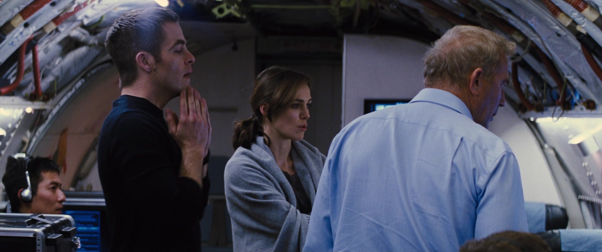 Jack Ryan: Shadow Recruit (2013), wide, 2.39:1 — film still