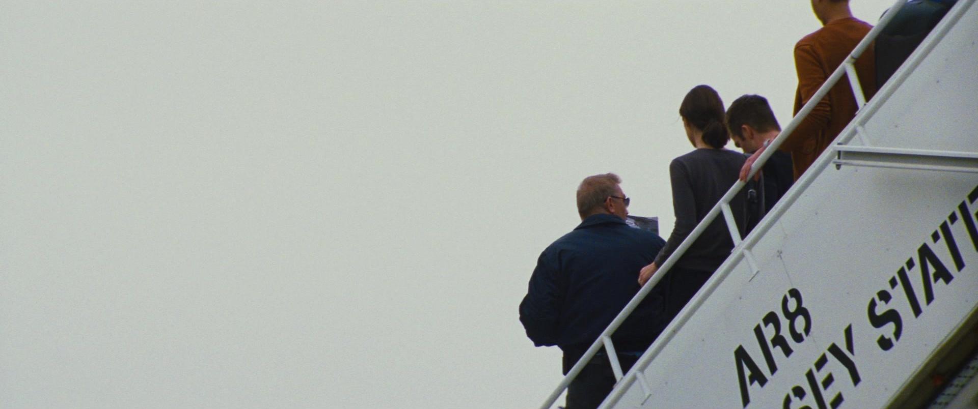 Jack Ryan: Shadow Recruit (2013), unknown, 2.39:1 — film still