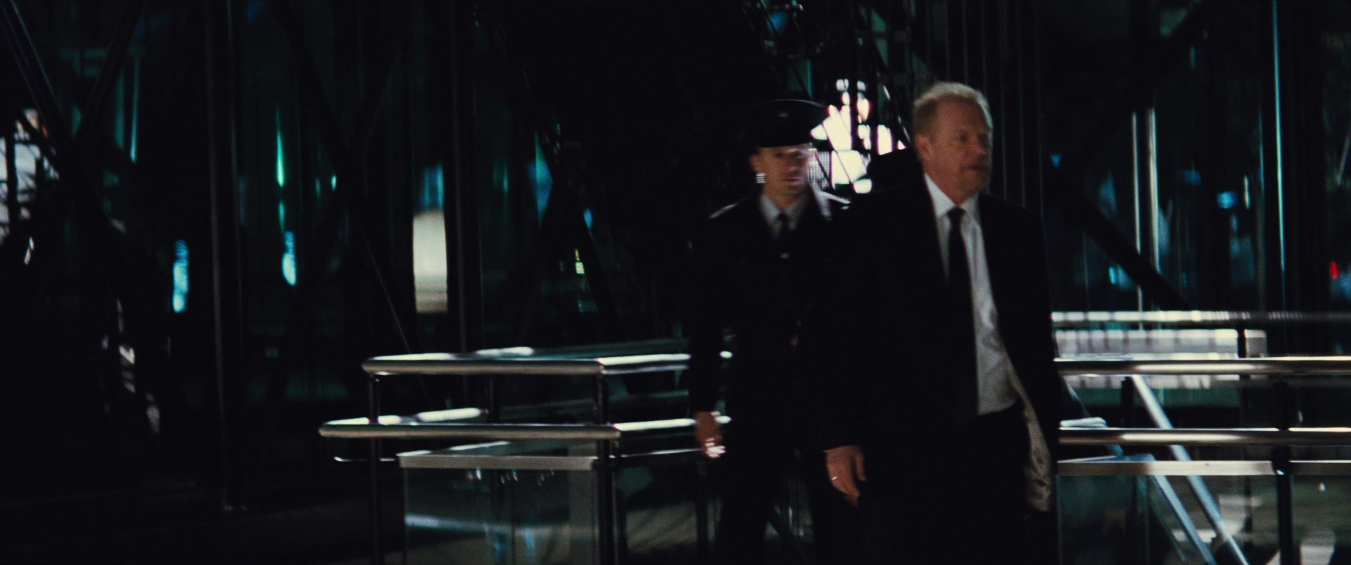 Jack Ryan: Shadow Recruit (2013), wide, 2.39:1 — film still
