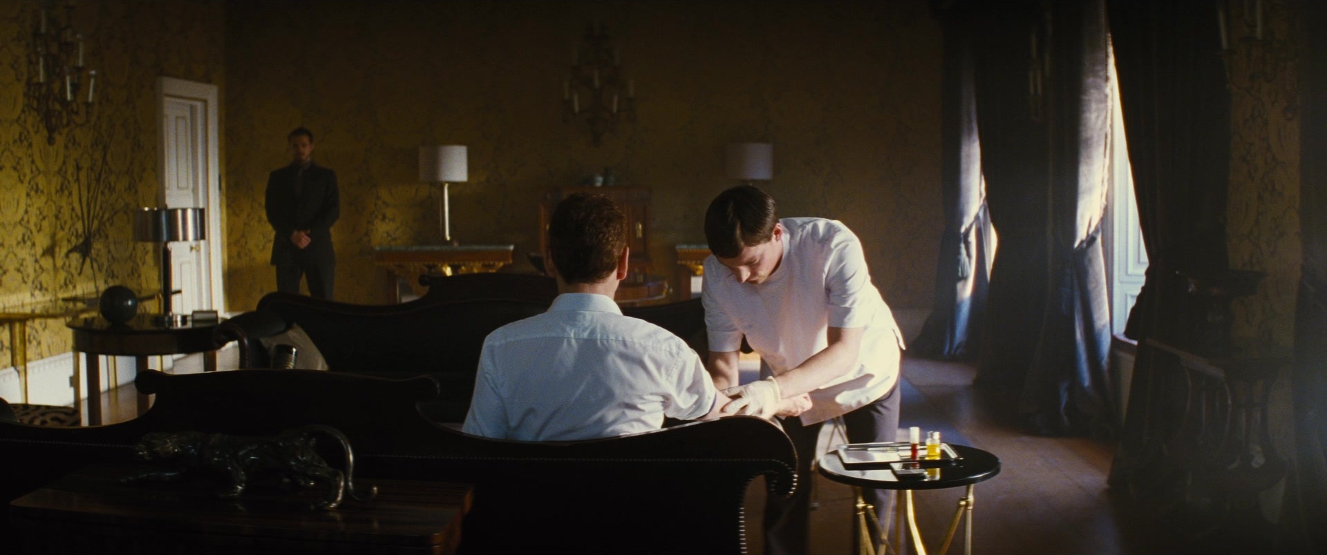 Jack Ryan: Shadow Recruit (2013), wide, 2.39:1 — film still