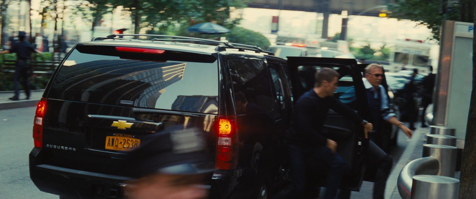 Jack Ryan: Shadow Recruit (2013), wide, 2.39:1 — film still