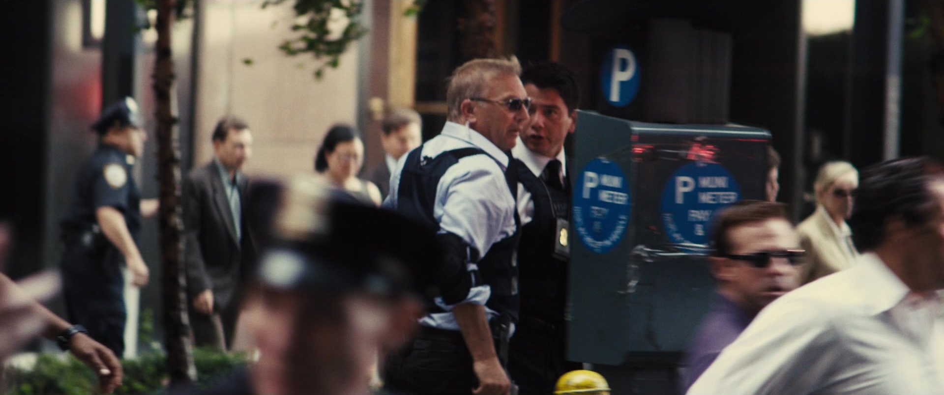 Jack Ryan: Shadow Recruit (2013), wide, 2.39:1 — film still
