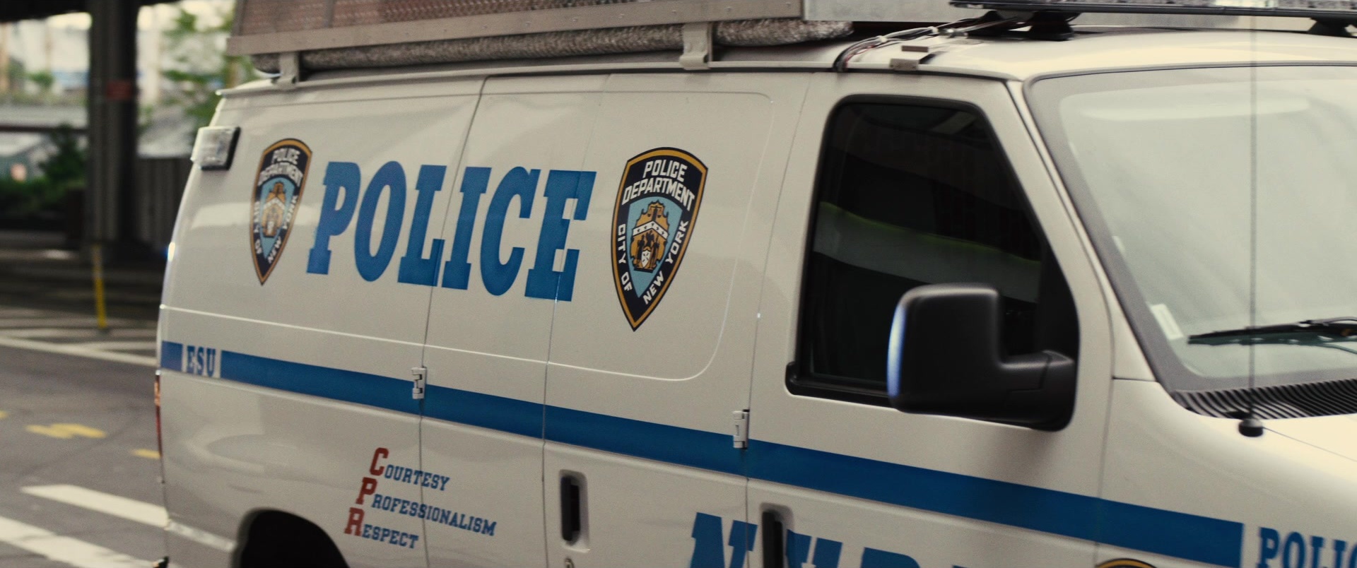Jack Ryan: Shadow Recruit (2013), wide, 2.39:1 — film still