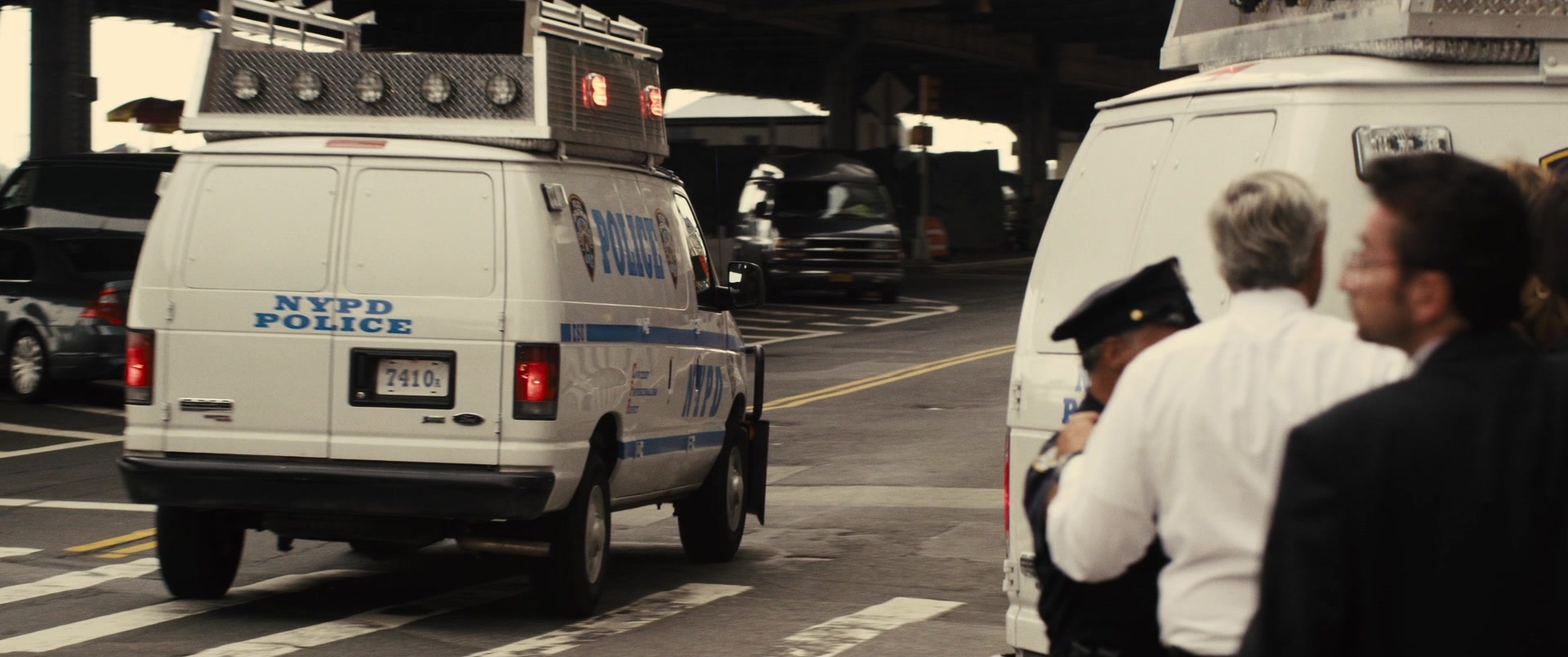 Jack Ryan: Shadow Recruit (2013), wide, 2.39:1 — film still