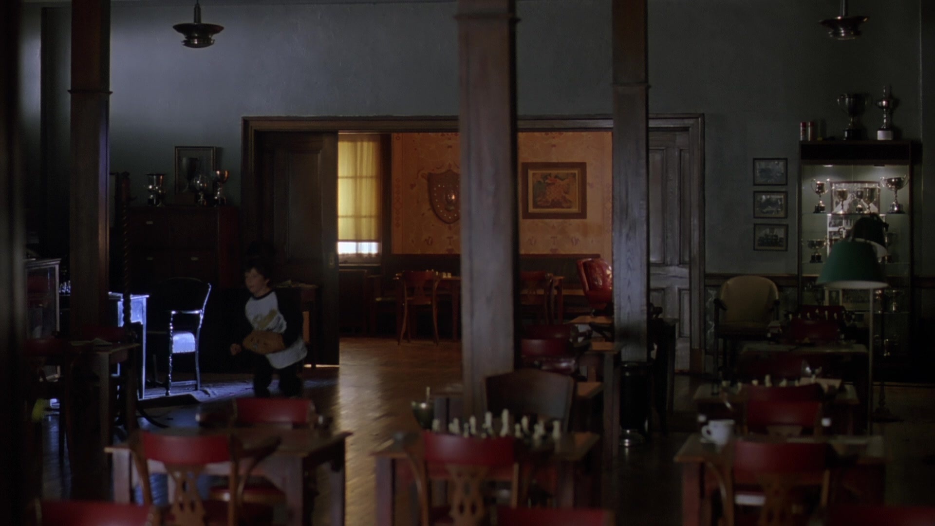 Searching for Bobby Fischer (1993), wide, 1.78:1 — film still