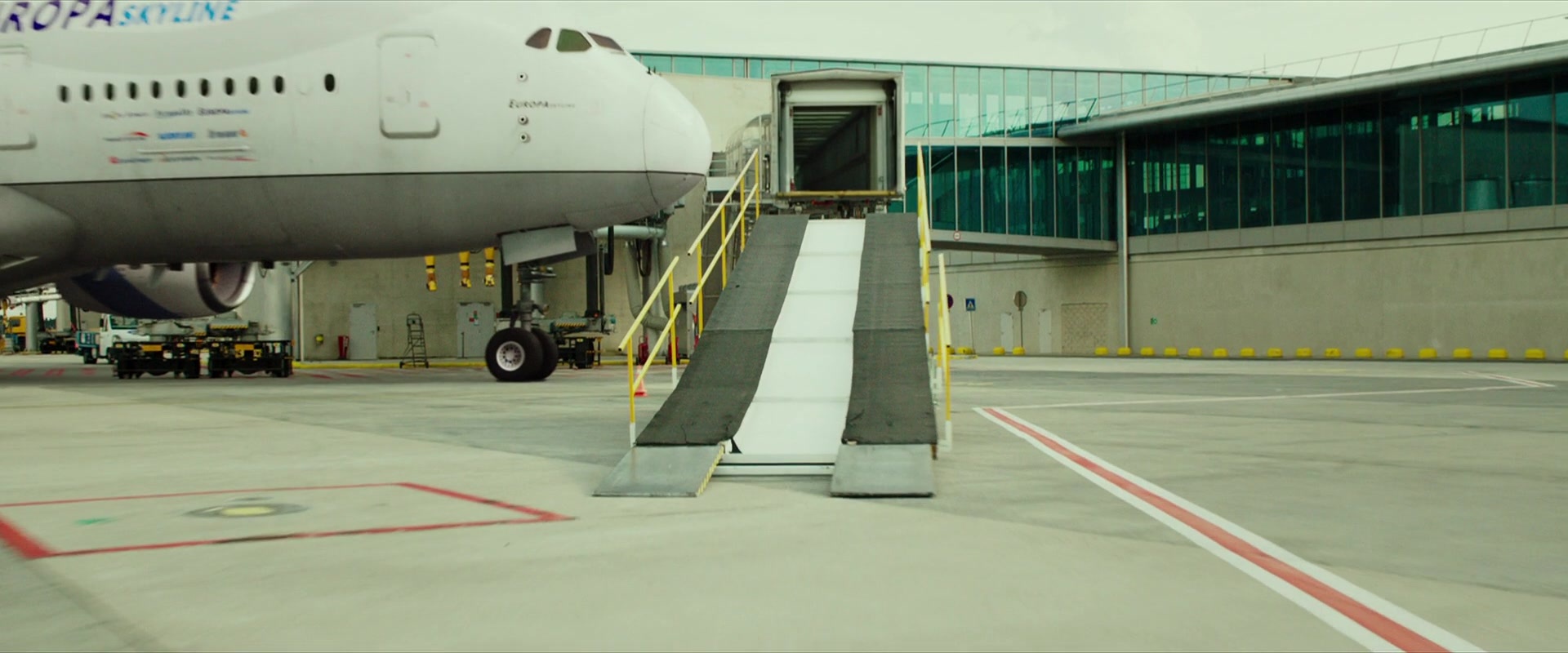 The Transporter Refueled (2015), wide, 2.40:1 — film still