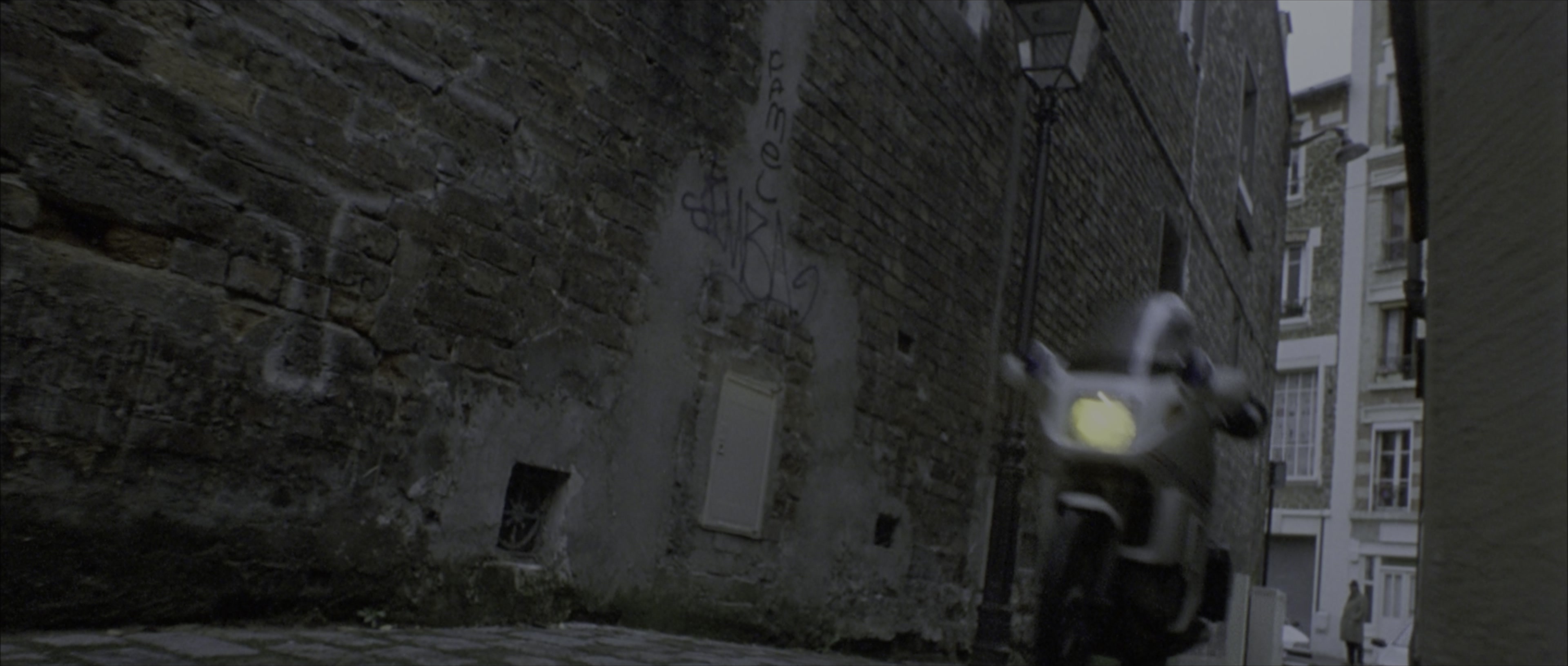 The Bourne Identity (2002), wide, 2.35:1 — film still