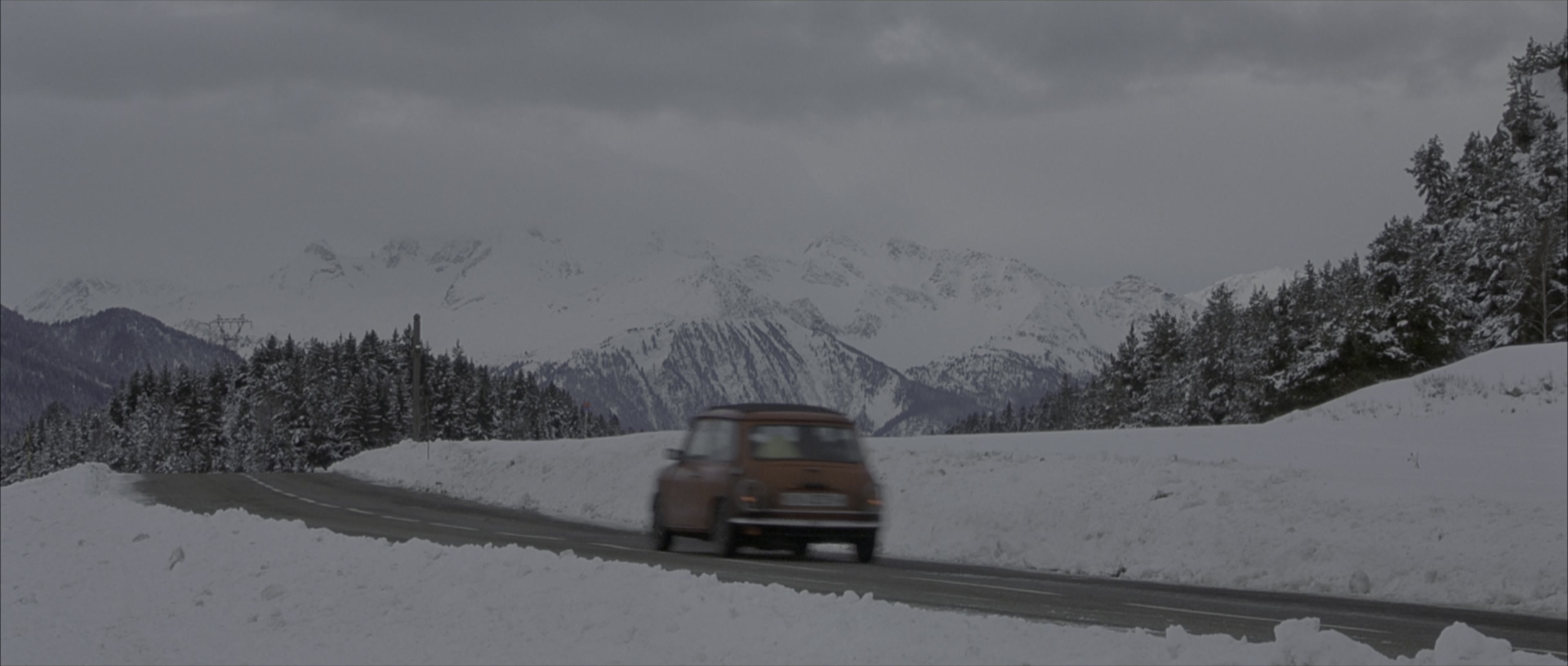 The Bourne Identity (2002), wide, 2.35:1 — film still