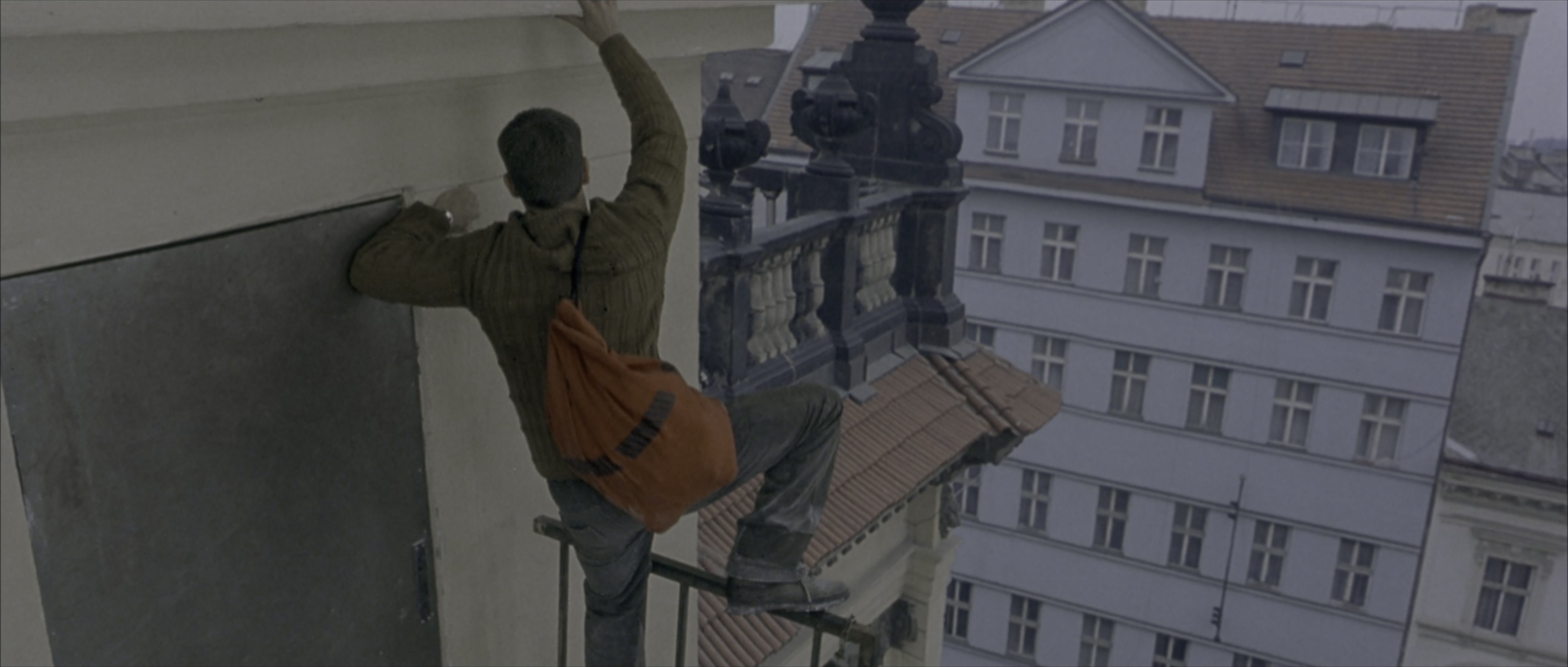 The Bourne Identity (2002), wide, 2.35:1 — film still