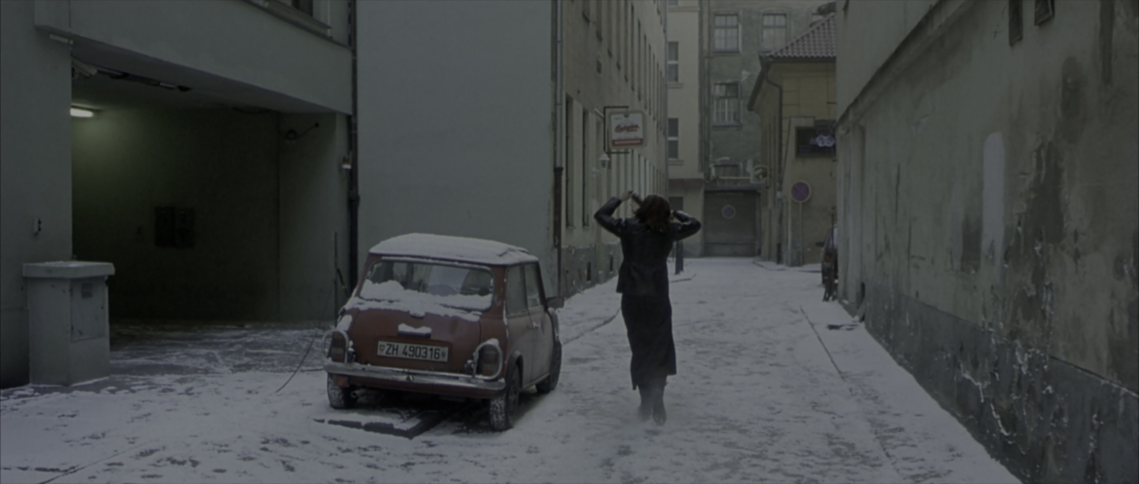 The Bourne Identity (2002), wide, 2.35:1 — film still