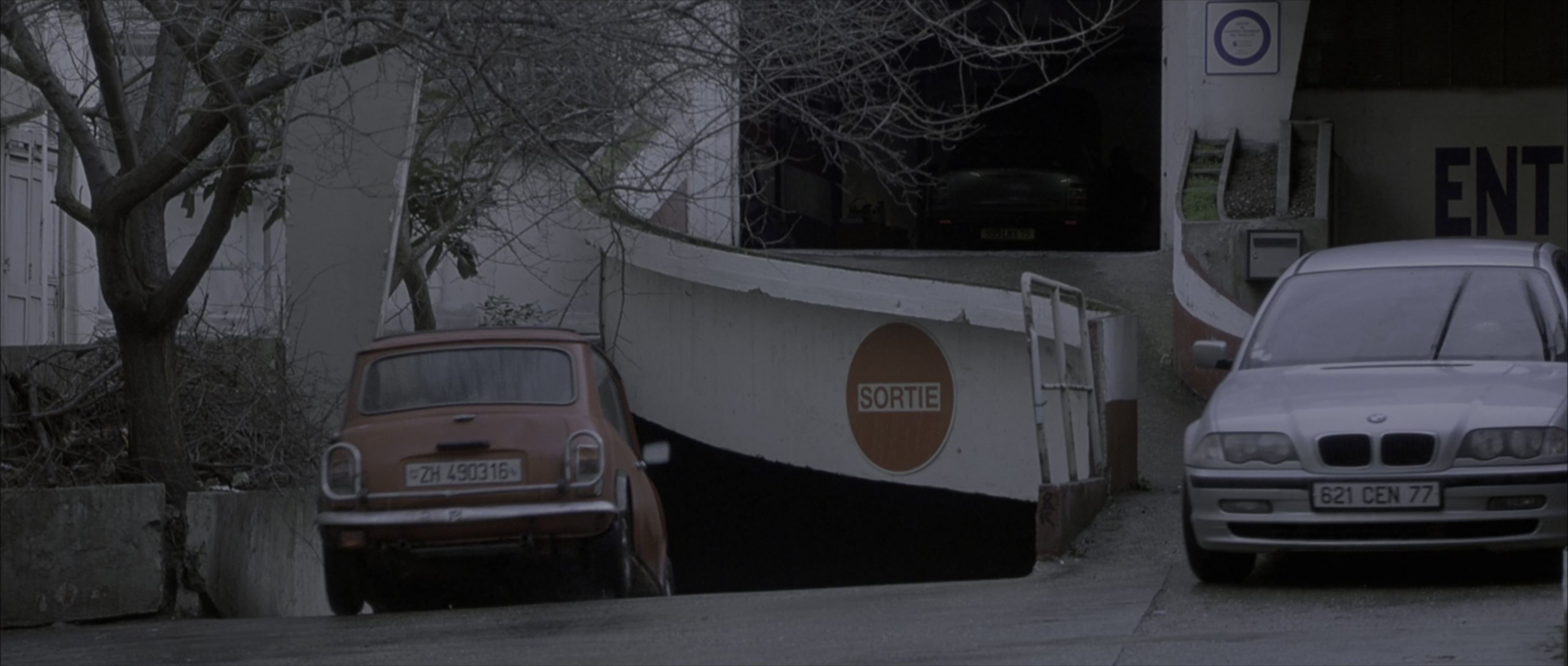 The Bourne Identity (2002), wide, 2.35:1 — film still